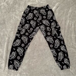 Supply & Demand Sweatpants Cargo Style Black / White Paisley Medusa Women Size M